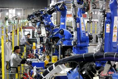 強(qiáng)信心 促發(fā)展丨定調(diào)2024!從這四種關(guān)系領(lǐng)會中央經(jīng)濟(jì)工作會議